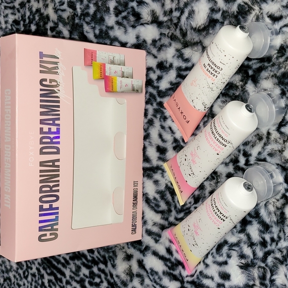 FOXYBAE CALIFORNIA DREAMING MOISTURIZING KIT NIB - Picture 9 of 16